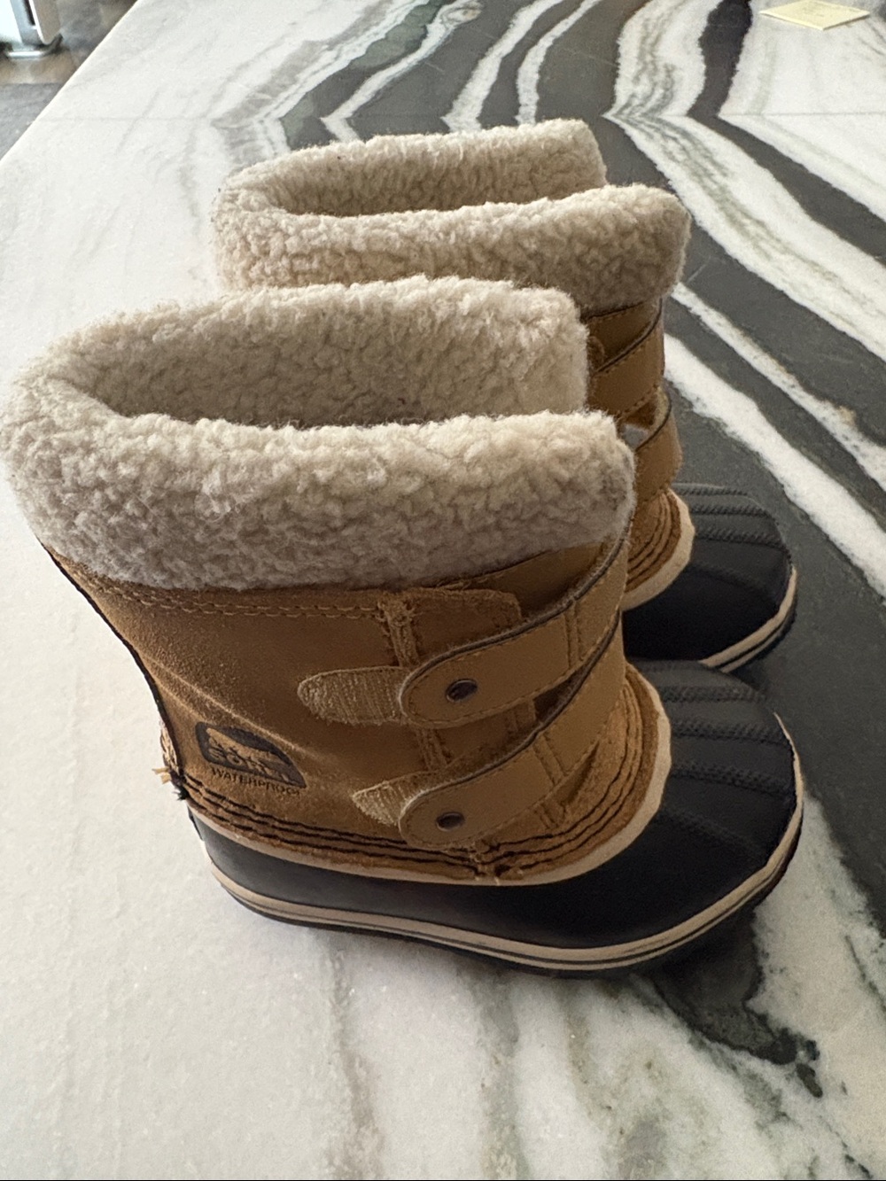 Sorel Kids Tan and Black Cozy Sherpa-Trim Snow Boots